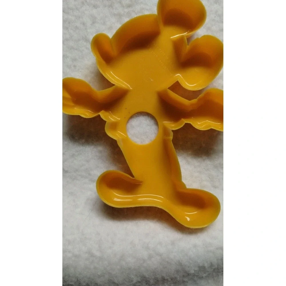 Disney Mickey Mouse & Donald Duck Plastic‎ Cookie Cutters Vintage Yellow Green